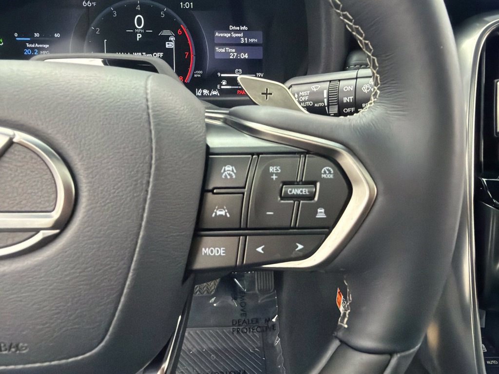 Used 2026 Lexus LX 700h Luxury AWD/4WD image 15