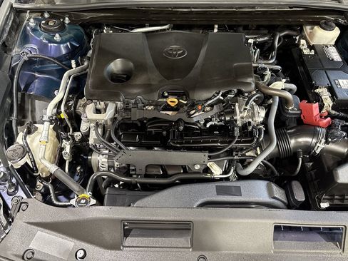 Used 2022 Toyota Camry SE w/ Convenience Package FWD image 25