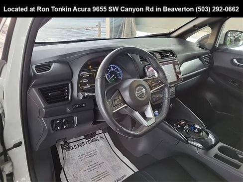 Used 2022 Nissan Leaf SV image 8