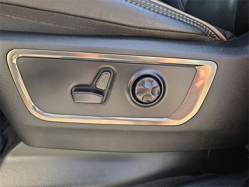 Used 2020 RAM 1500 Limited w/ Black Appearance Package image 16