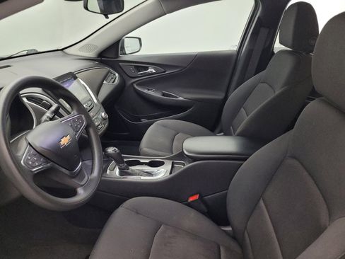 Used 2020 Chevrolet Malibu LS image 17