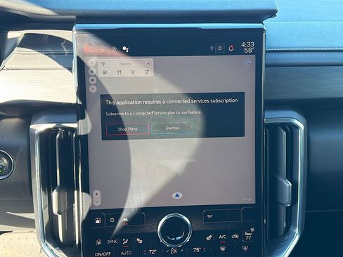 Used 2024 GMC Acadia Elevation image 31