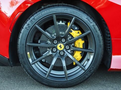 Certified 2022 Ferrari F8 Tributo RWD image 77