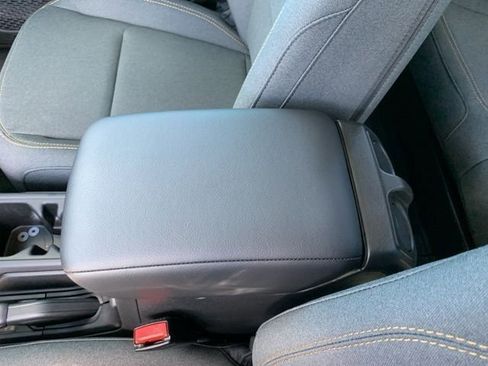 New 2025 Jeep Gladiator Sport image 19