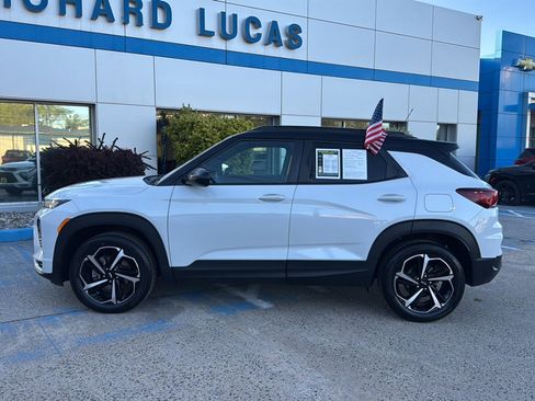 Used 2023 Chevrolet TrailBlazer RS w/ Sun and Liftgate Package AWD/4WD image 8