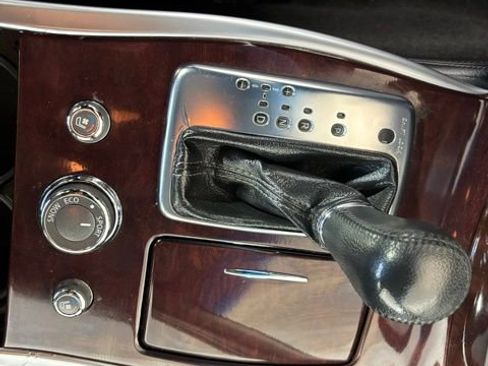 Used 2017 INFINITI Q70 3.7 image 19