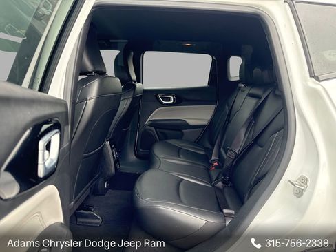 Used 2025 Jeep Compass Limited AWD/4WD image 11