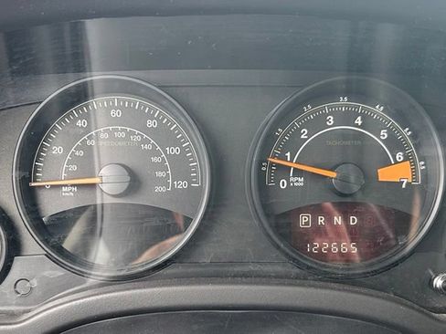 Used 2015 Jeep Patriot High Altitude AWD/4WD image 15