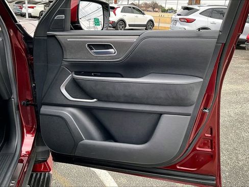 Certified 2025 INFINITI QX80 Luxe image 25