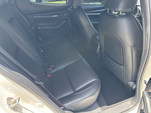 Used 2021 MAZDA MAZDA3 Hatchback w/Premium Plus Pkg AWD/4WD image 15