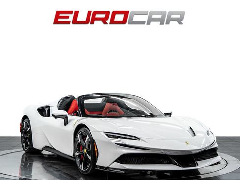 Used 2024 Ferrari SF90 Spider AWD/4WD image 9