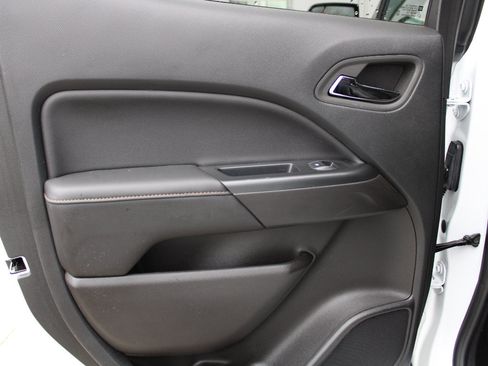 Used 2022 GMC Canyon AT4 w/ Trailering Package image 30