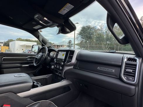Used 2024 RAM 1500 Laramie image 28