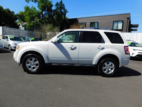 Used 2010 Ford Escape Limited image 19