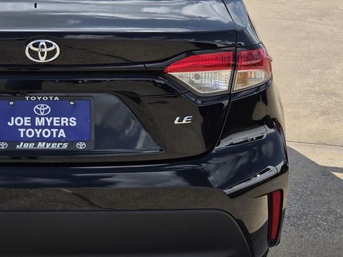 Used 2026 Toyota Corolla LE FWD image 9