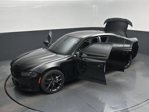 Used 2021 Dodge Charger SXT w/ Blacktop Package RWD image 20