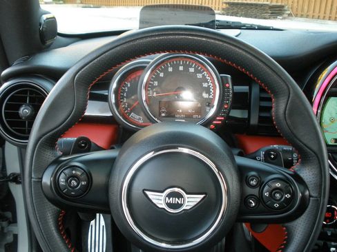 Used 2017 MINI Cooper John Cooper Works image 39