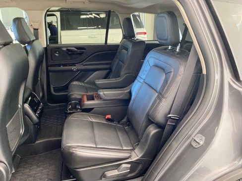 Certified 2023 Lincoln Aviator Reserve w/ Equipment Group 201A image 9