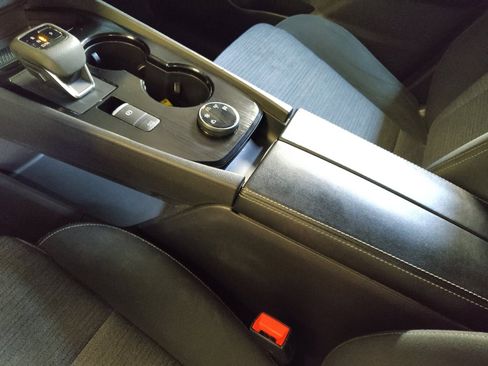 Used 2023 Nissan Rogue SV image 26