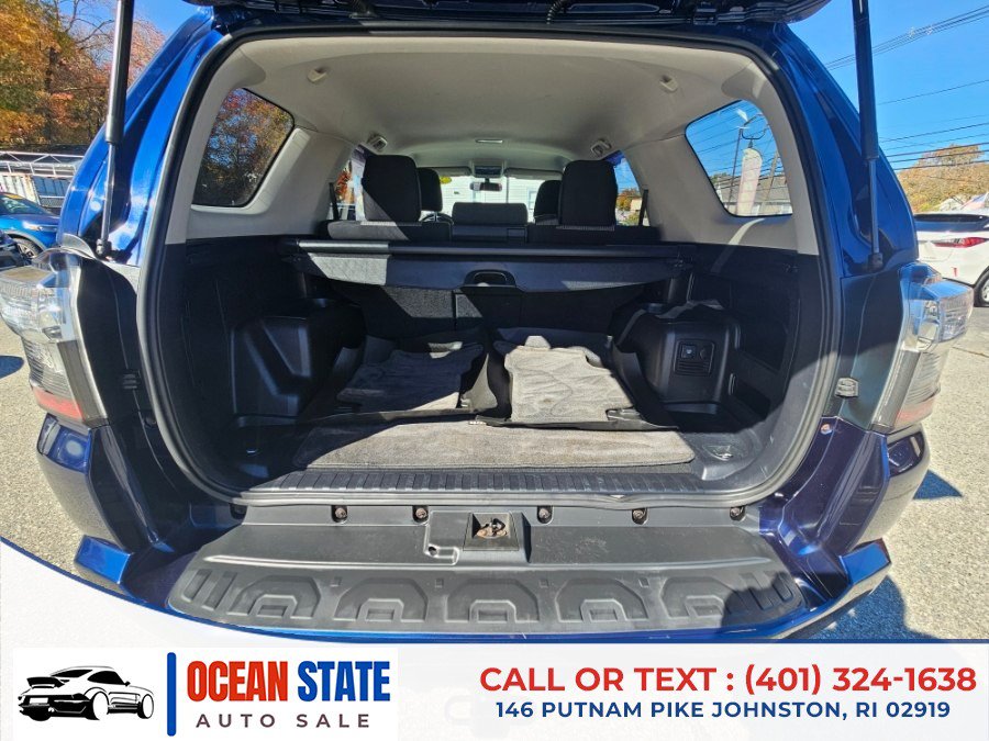 Used 2015 Toyota 4Runner SR5 AWD/4WD image 12