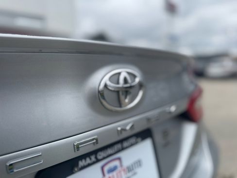 Used 2018 Toyota Camry SE image 31