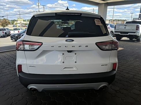 Certified 2022 Ford Escape SEL w/ Technology Package image 6