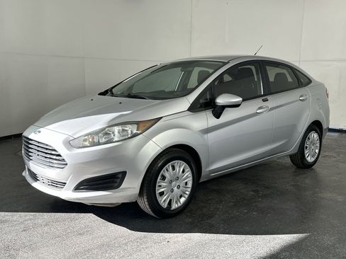 Used 2019 Ford Fiesta S image 4