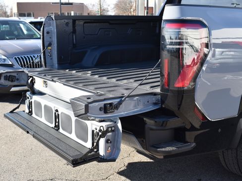 New 2025 GMC Sierra EV Denali image 34