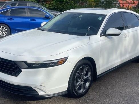 Used 2024 Honda Accord EX image 2