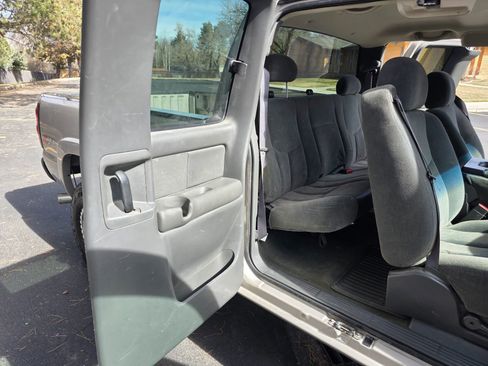 Used 2004 Chevrolet Silverado 1500 Z71 Pickup 4D 6 1/2 ft w/ Light Duty Power Package image 16