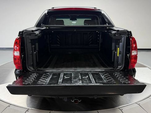Used 2013 Chevrolet Avalanche LTZ RWD image 12