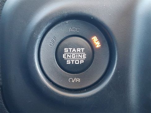 Used 2023 Jeep Wrangler Unlimited Rubicon 4xe image 24