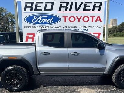 Used 2024 GMC Canyon Elevation