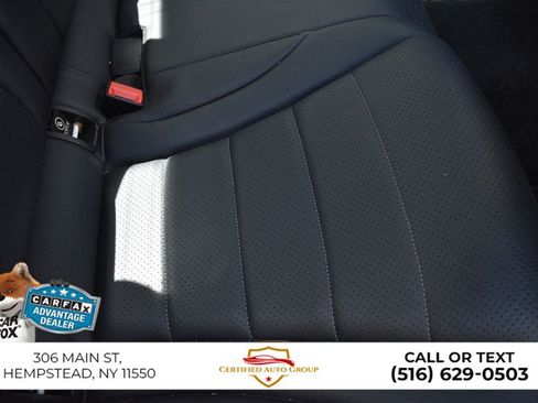 Used 2018 Mercedes-Benz C 300 4MATIC Sedan image 26