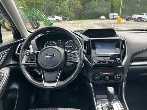 Used 2021 Subaru Forester Premium AWD/4WD image 13