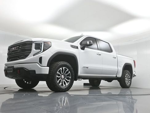 Used 2023 GMC Sierra 1500 AT4 w/ AT4 Premium Package image 46