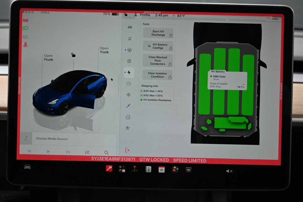 Used 2022 Tesla Model 3 RWD image 9