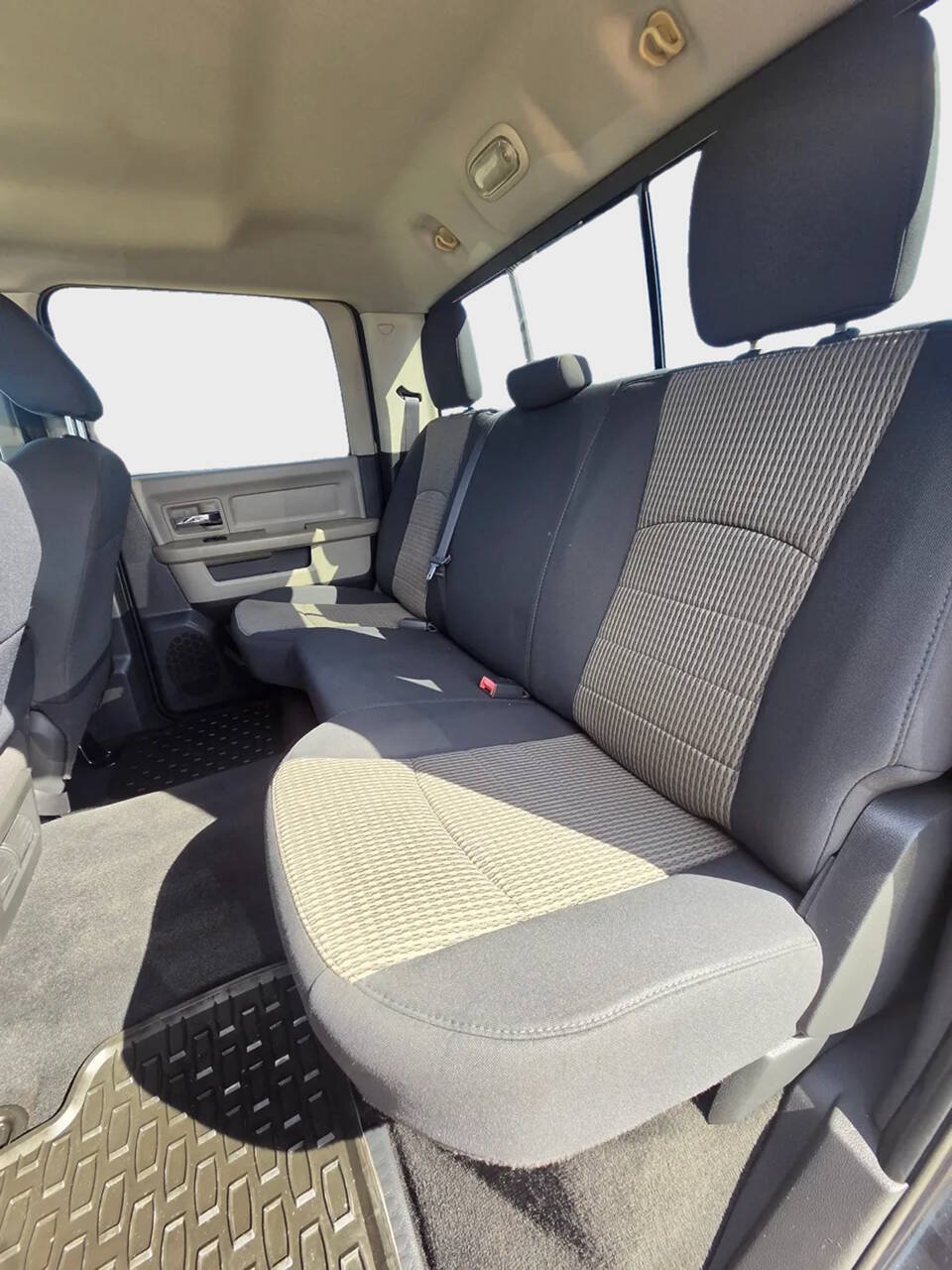 Used 2011 RAM 1500 Lone Star RWD image 11