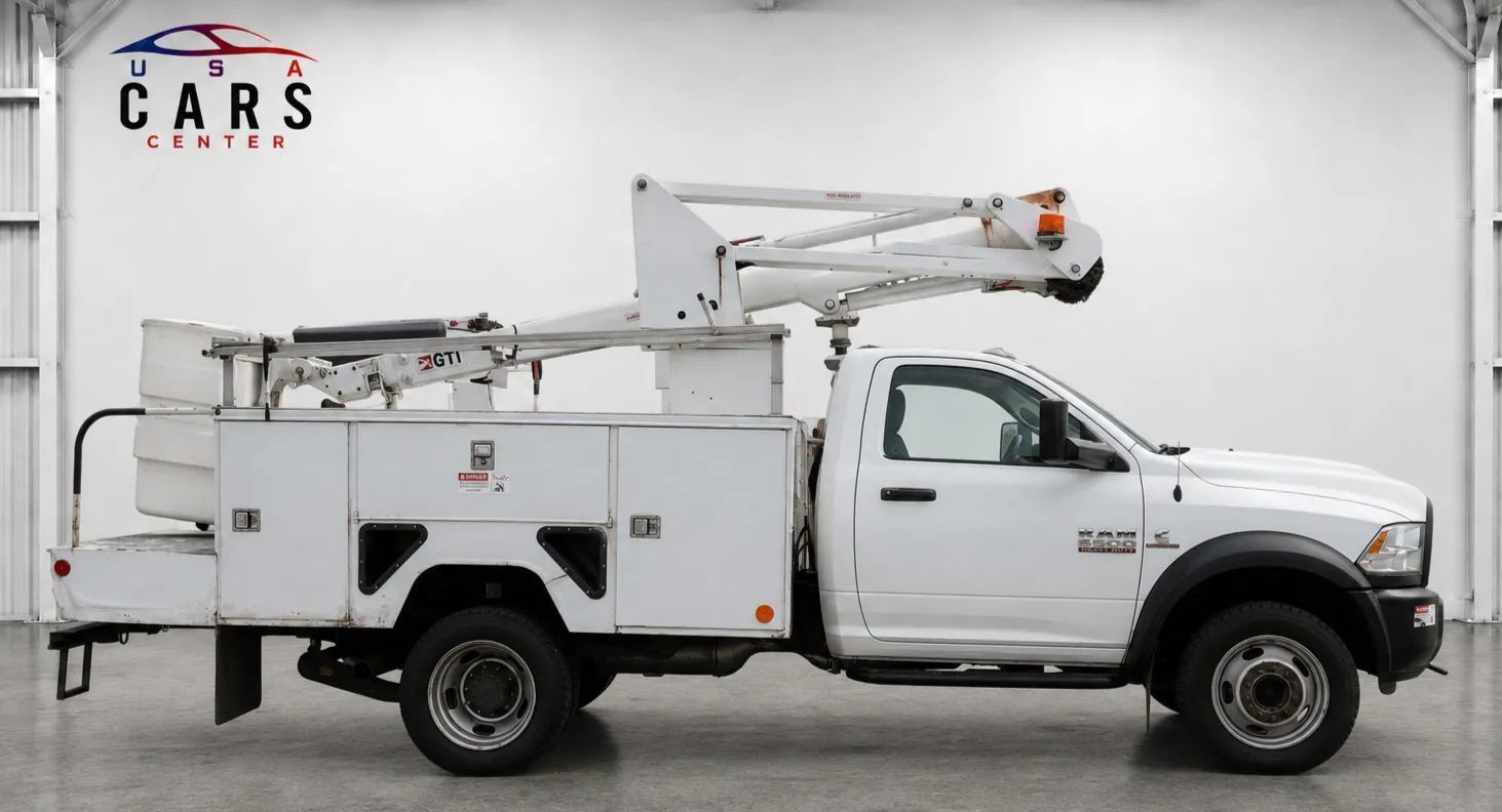 Used 2015 RAM 5500 Tradesman w/ Cold Weather Group AWD/4WD image 2