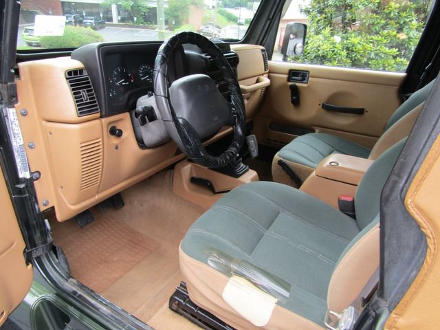 Used 1998 Jeep Wrangler Sahara AWD/4WD image 13