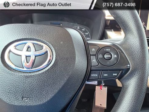 Used 2024 Toyota Corolla LE FWD image 27