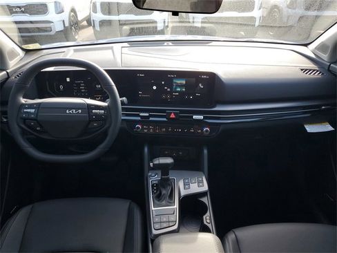 New 2026 Kia Sportage SX image 18