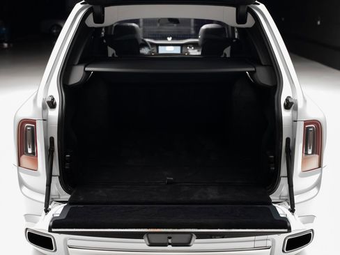 Used 2019 Rolls-Royce Cullinan AWD/4WD image 82