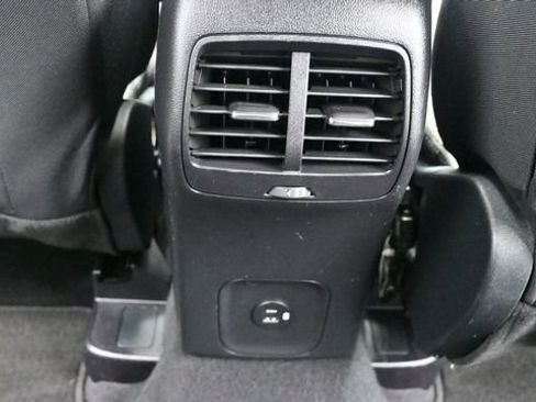 Used 2020 Ford Escape SE AWD/4WD image 16