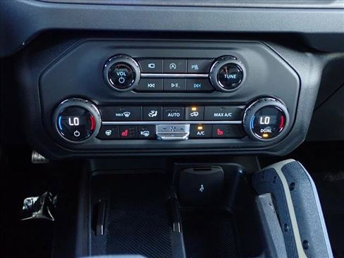 New 2026 Ford Bronco Badlands AWD/4WD image 19