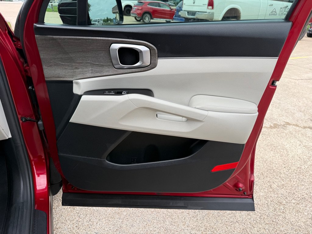 Used 2021 Kia Sorento EX w/ Panoramic Sunroof Package FWD image 29
