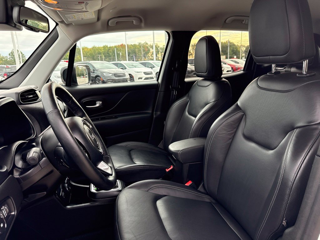 Used 2023 Jeep Renegade Limited AWD/4WD image 32