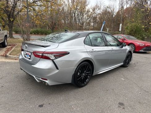 Used 2021 Toyota Camry XSE FWD image 6