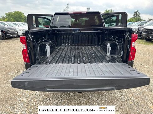 Used 2025 Chevrolet Silverado 1500 LT AWD/4WD image 32