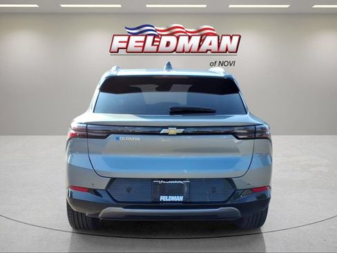 Used 2025 Chevrolet Equinox EV LT w/ Convenience Package FWD image 4
